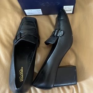 Brooks brothers pumps 3” heel worn once